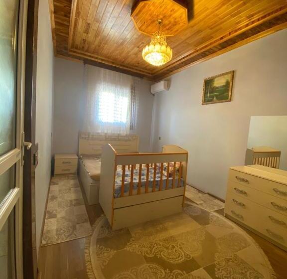 펜션 Baku Eagle House