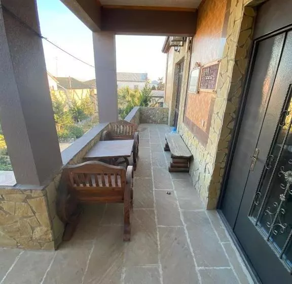 Majatalo Baku Eagle House