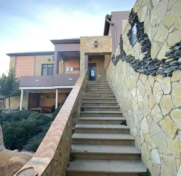 Majatalo Baku Eagle House