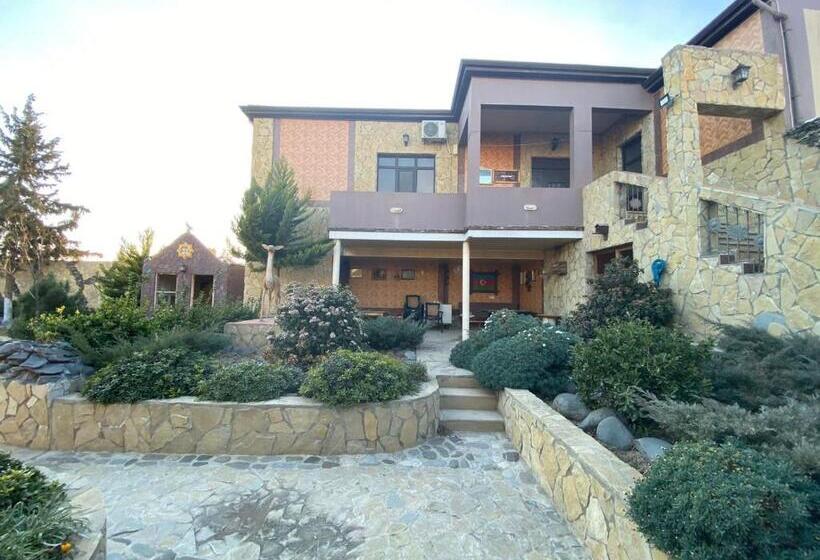 펜션 Baku Eagle House