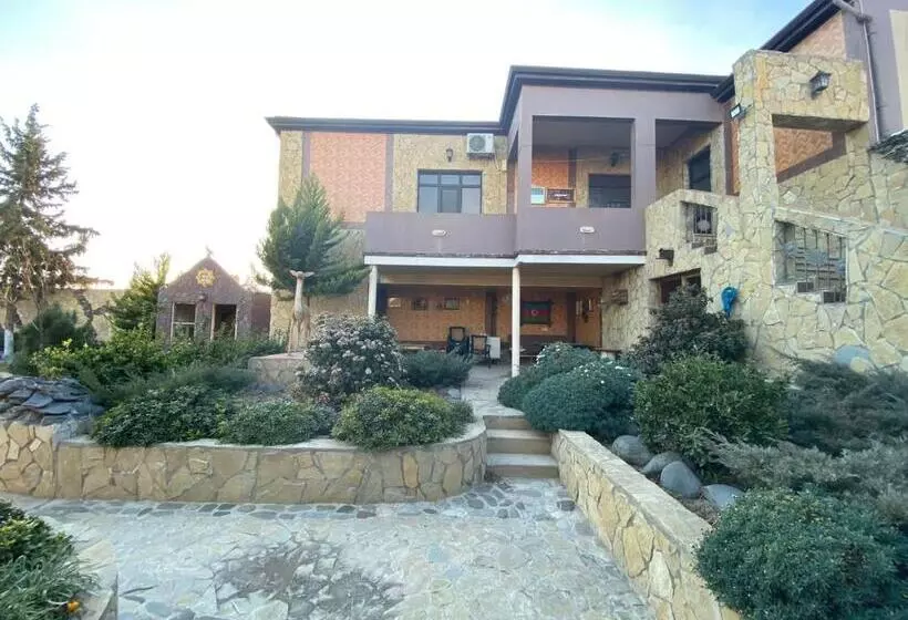 Majatalo Baku Eagle House