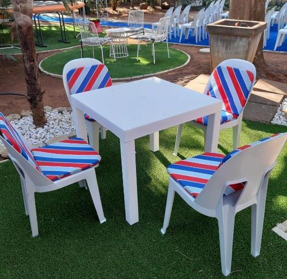 פנסיון De La Grace