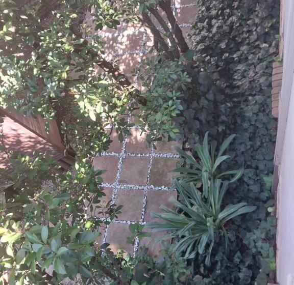 פנסיון De La Grace