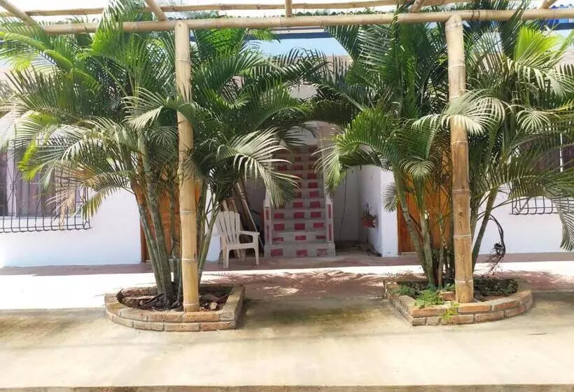 Majatalo Hostería Del Puerto