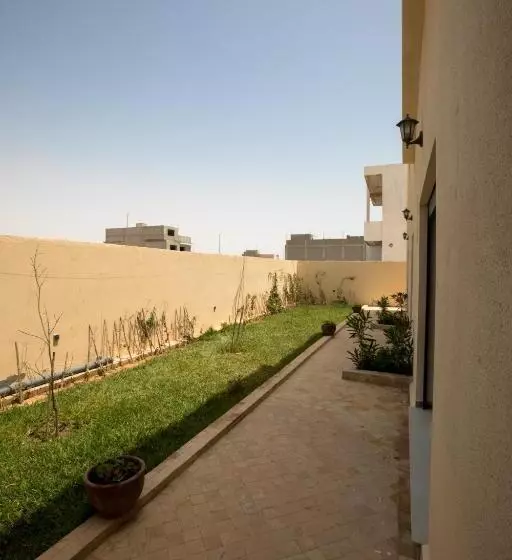 پانسیون The Ocean Surf Villa