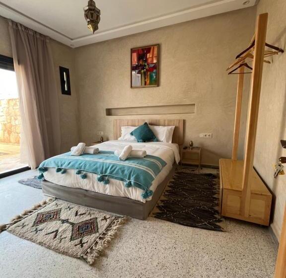 بنسيون The Ocean Surf Villa