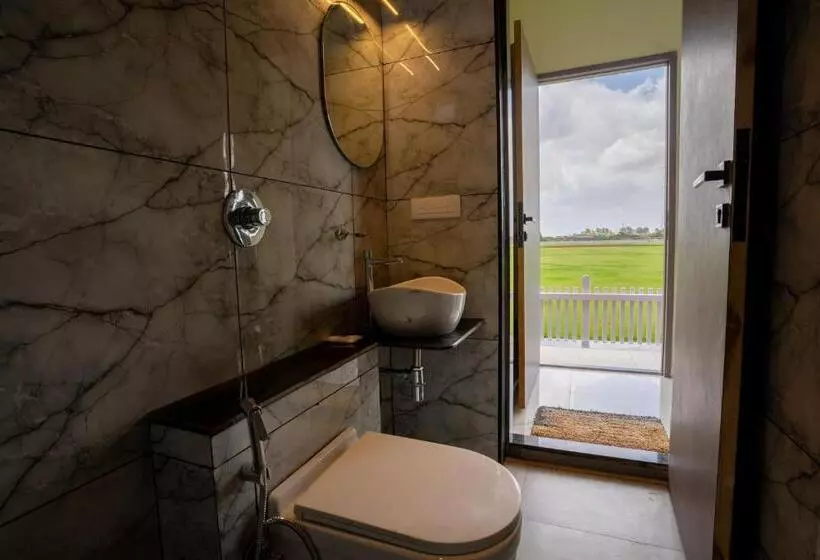 Stay Leisurely Pavillion By The Hills, Lonavala Stadium View Rooms