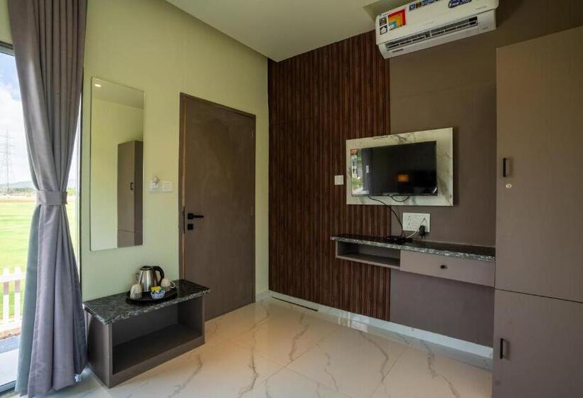 Stay Leisurely Pavillion By The Hills, Lonavala Stadium View Rooms