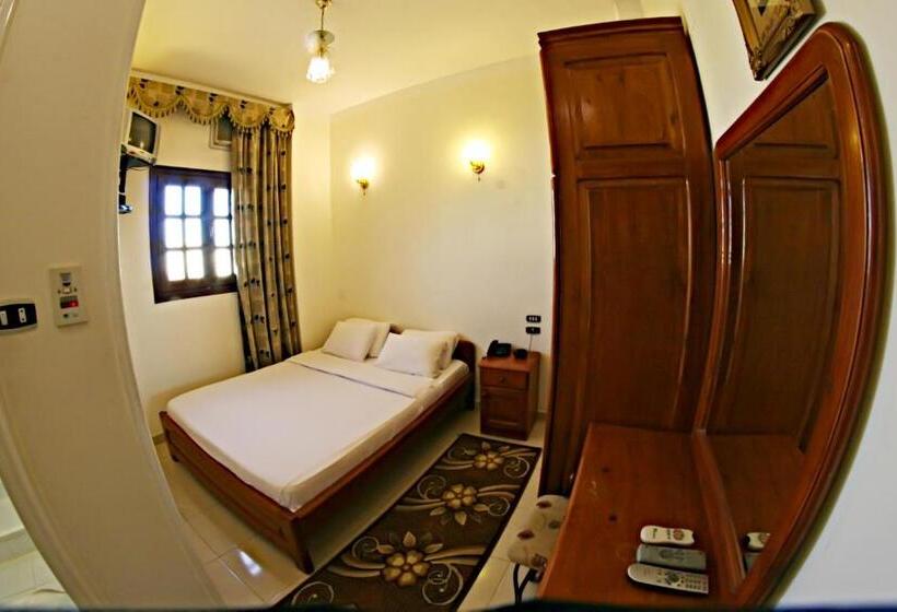 هتل Luxor Hurghada