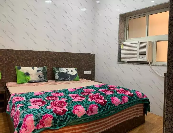 ホテル Maa Gayatri Sadan