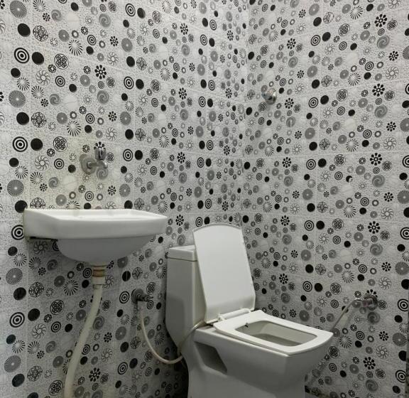 فندق Maa Gayatri Sadan