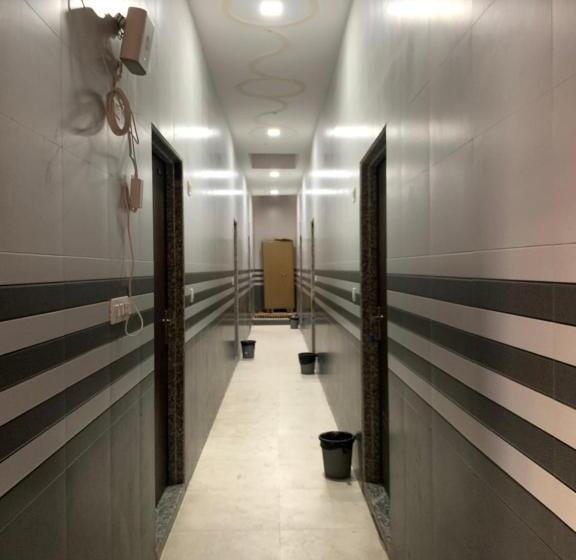 فندق Maa Gayatri Sadan