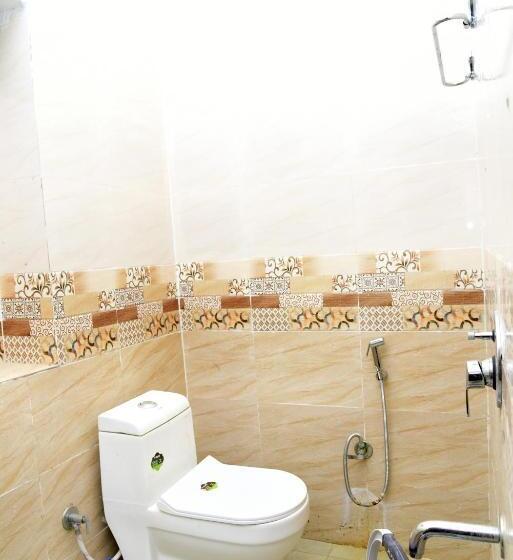 בית מלון כפרי The Royal