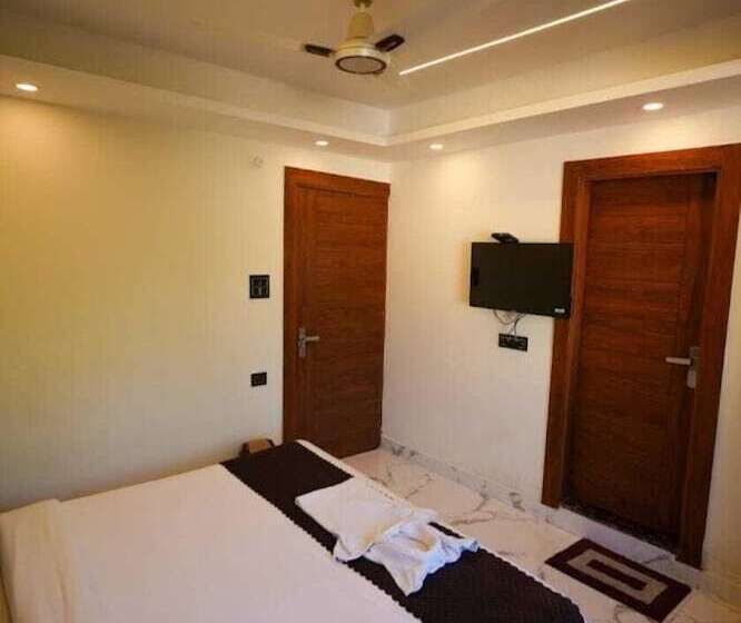 בית מלון כפרי U V