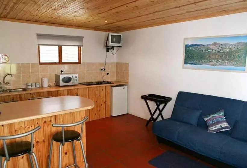 ペンション Desert Rose Guesthouse