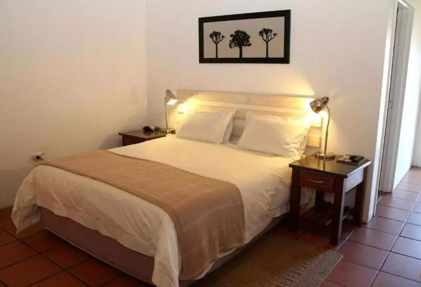 ペンション Desert Rose Guesthouse