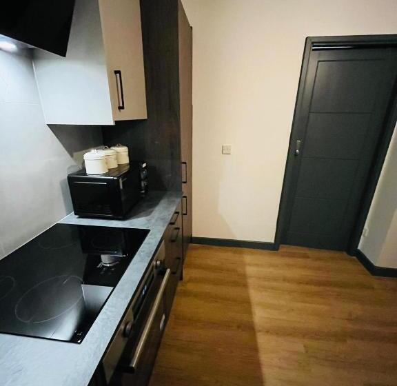 پانسیون Kilburn Guest Rooms 167