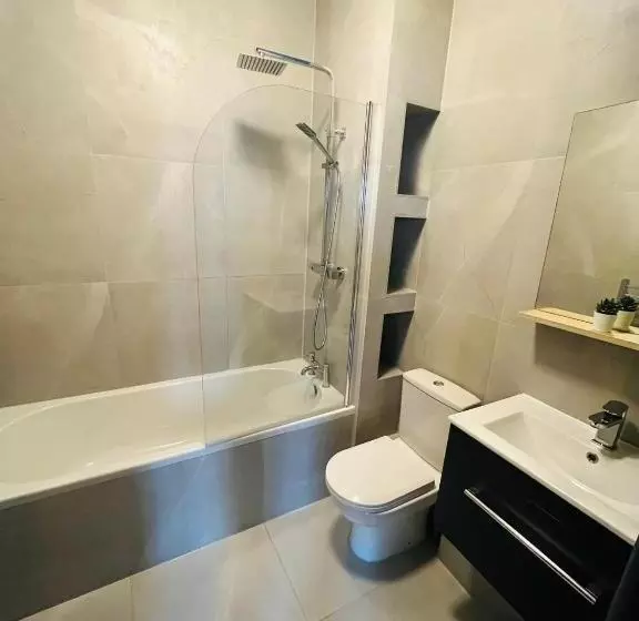 پانسیون Kilburn Guest Rooms 167