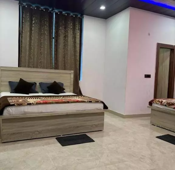 Majatalo Kunj Bihari Dham Vrindavan Burja