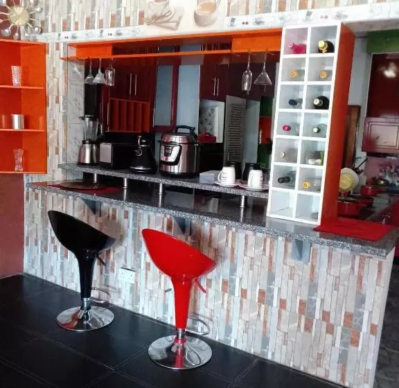 پانسیون Ngami Gates Boutique Guest House