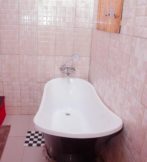 پانسیون Ngami Gates Boutique Guest House