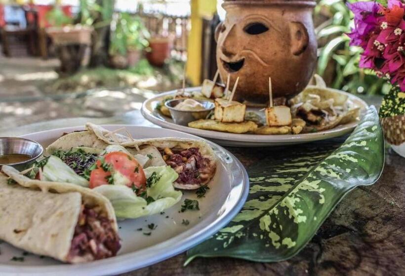 پانسیون Room In Guest Room Undefined