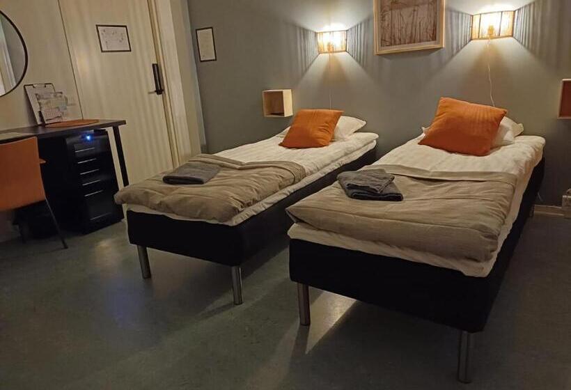 Vain Hostels Vääksy