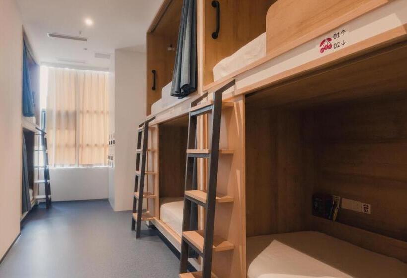 هاستل 吃山02救赎青年旅店