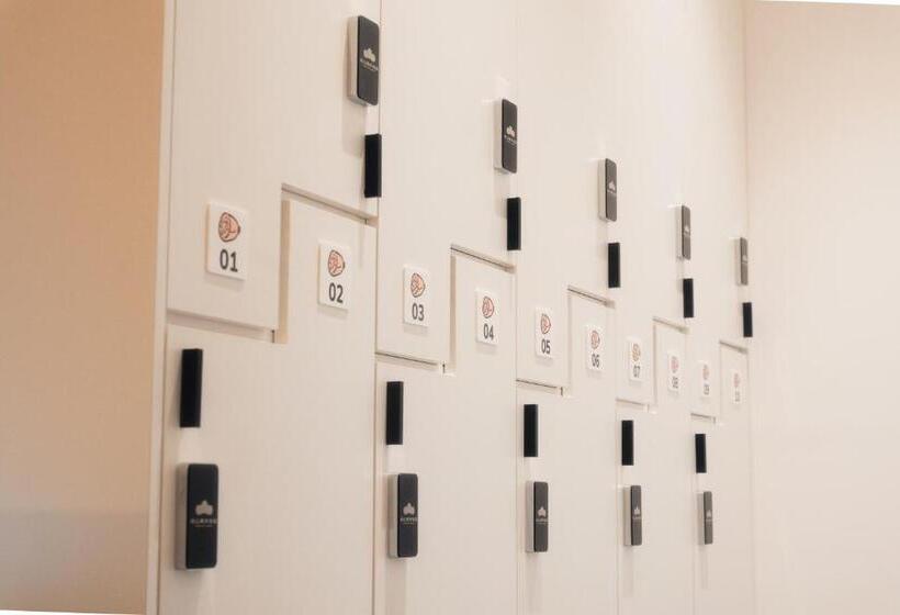 هاستل 吃山02救赎青年旅店