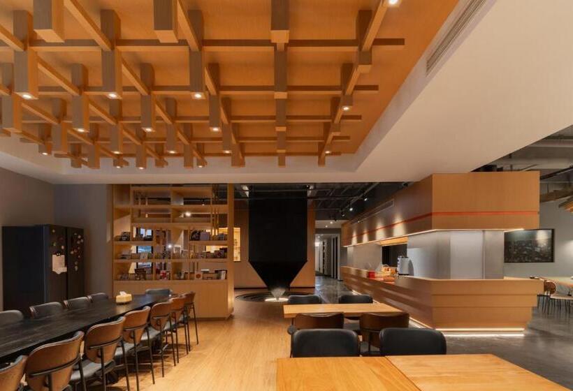 هاستل 吃山02救赎青年旅店