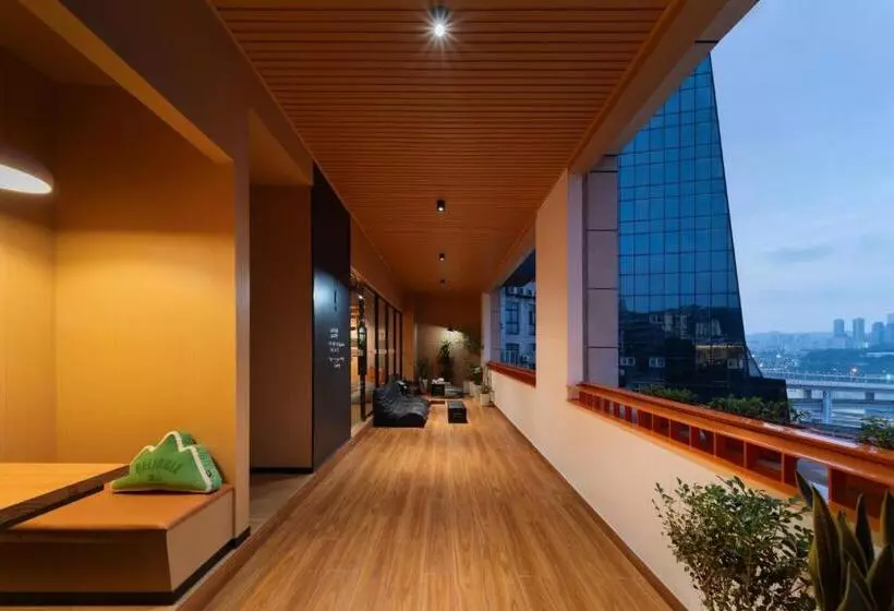 هاستل 吃山02救赎青年旅店