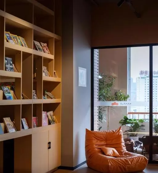 هاستل 吃山02救赎青年旅店