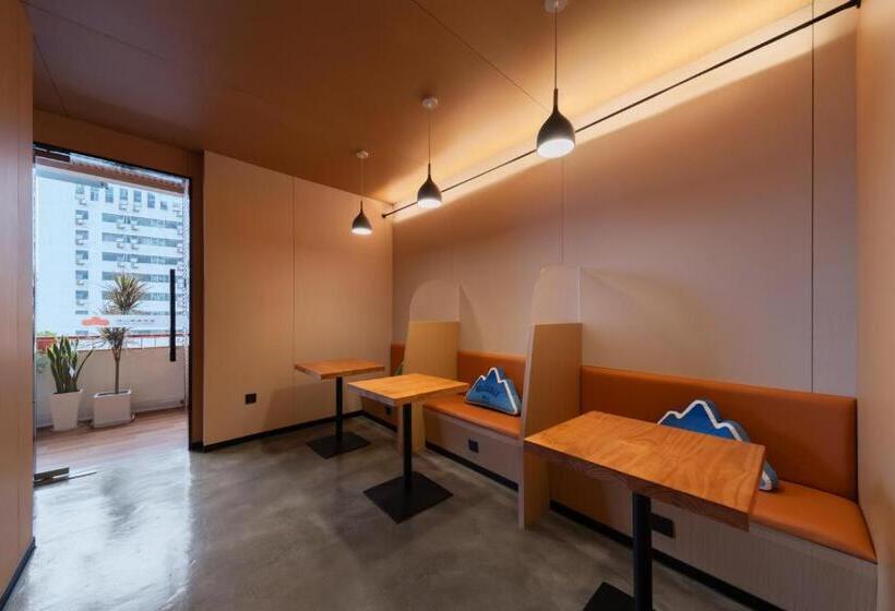 هاستل 吃山02救赎青年旅店