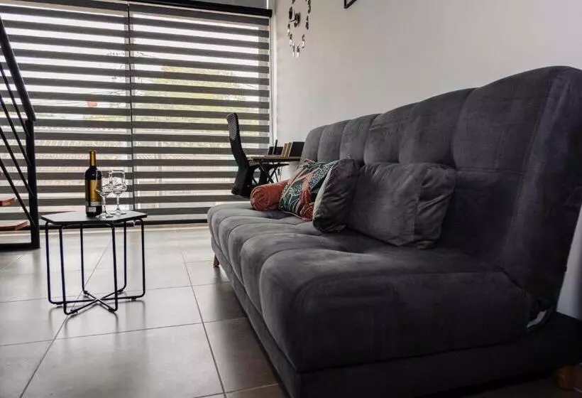 Central Suites By H&r