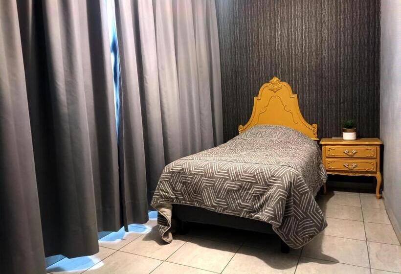 هتل کپسول Front Vista