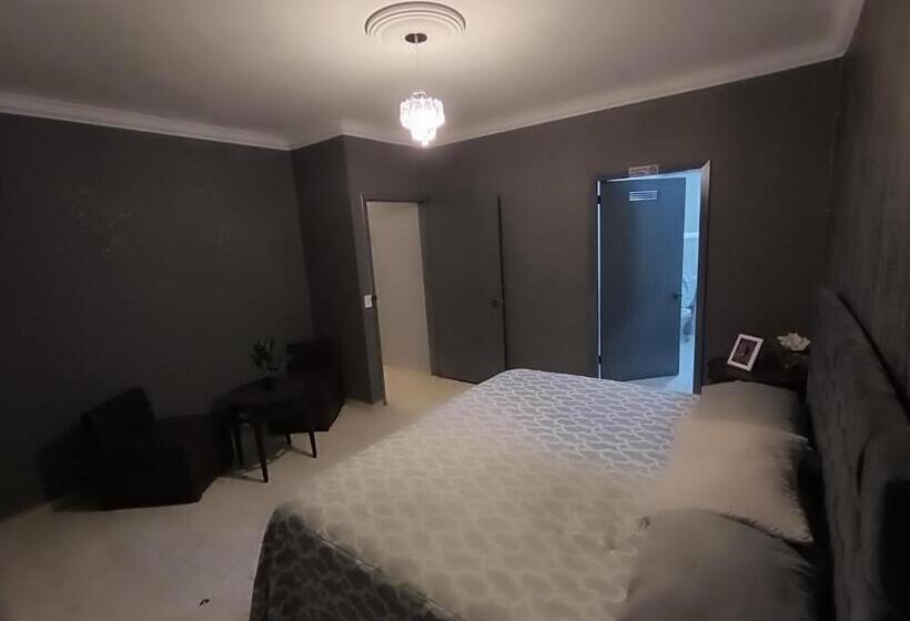 هتل کپسول Front Vista