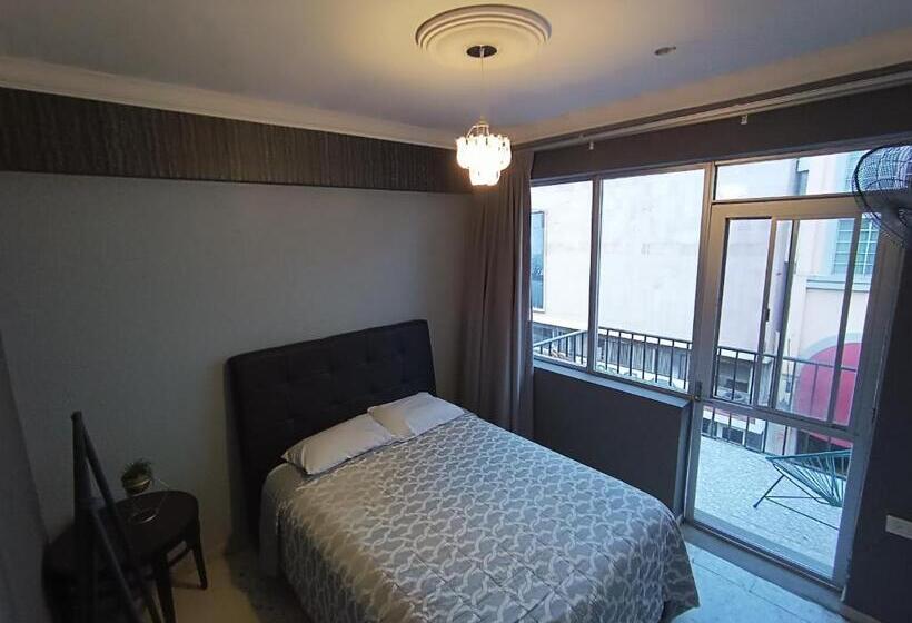 هتل کپسول Front Vista