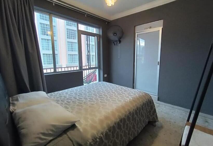 هتل کپسول Front Vista