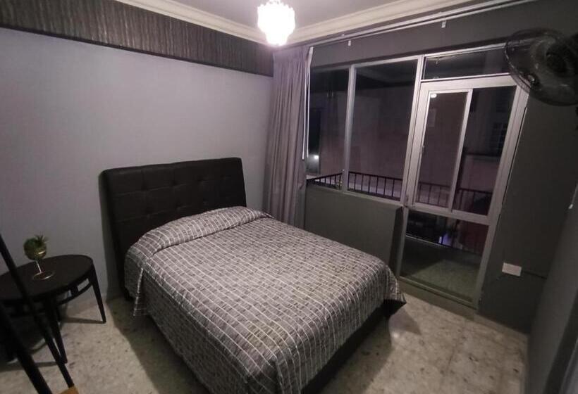 هتل کپسول Front Vista