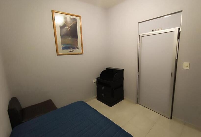 هتل کپسول Front Vista