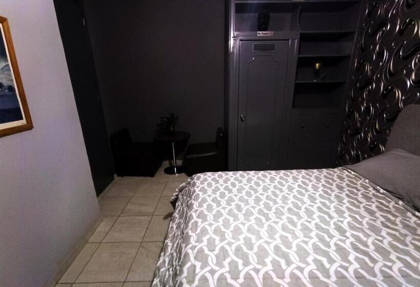 هتل کپسول Front Vista