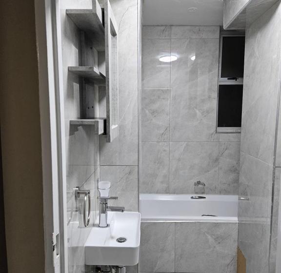 בית מלון כפרי Oceanic 88 North Beach Durban