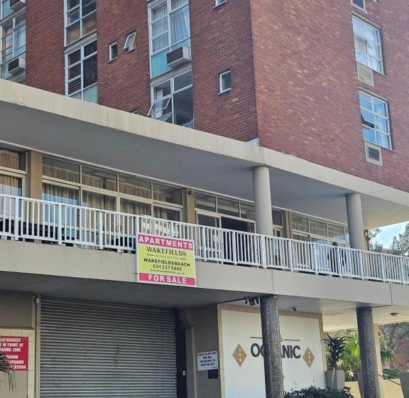 בית מלון כפרי Oceanic 88 North Beach Durban