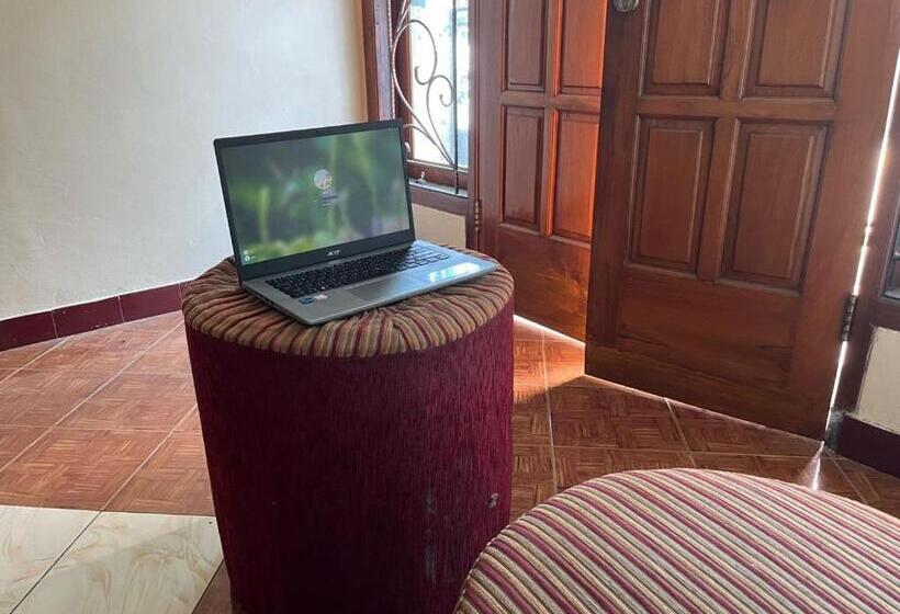 Hotel Oyo 94153 Bantul Syariah Homestay