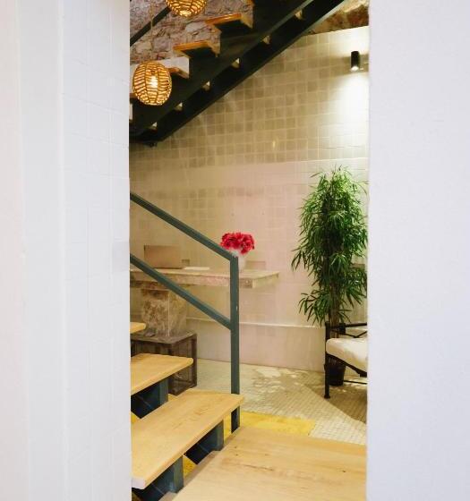 پانسیون Bodegante Hostal 2