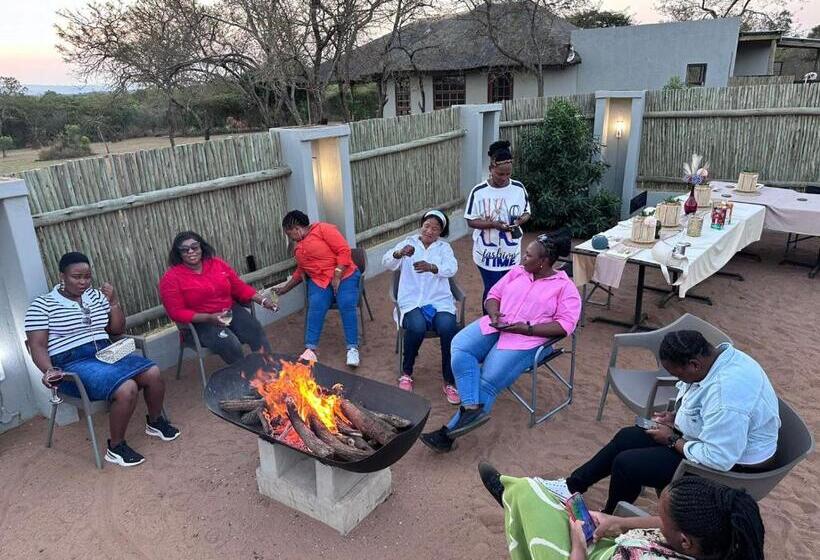 بنسيون Elephant Corridor Lodge