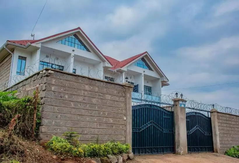 پانسیون Legacy Homes