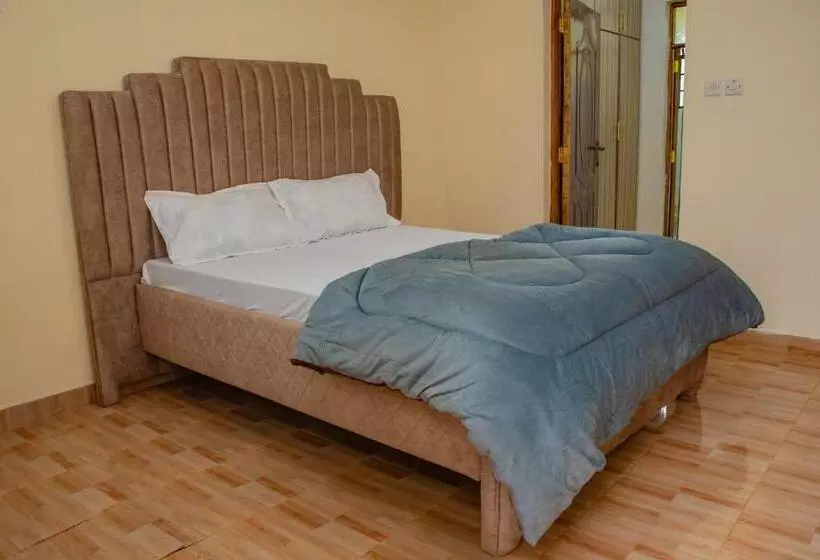 پانسیون Legacy Homes