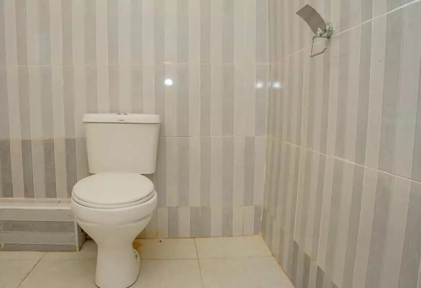 پانسیون Legacy Homes