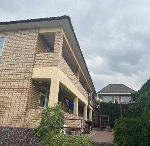 پانسیون Love Story